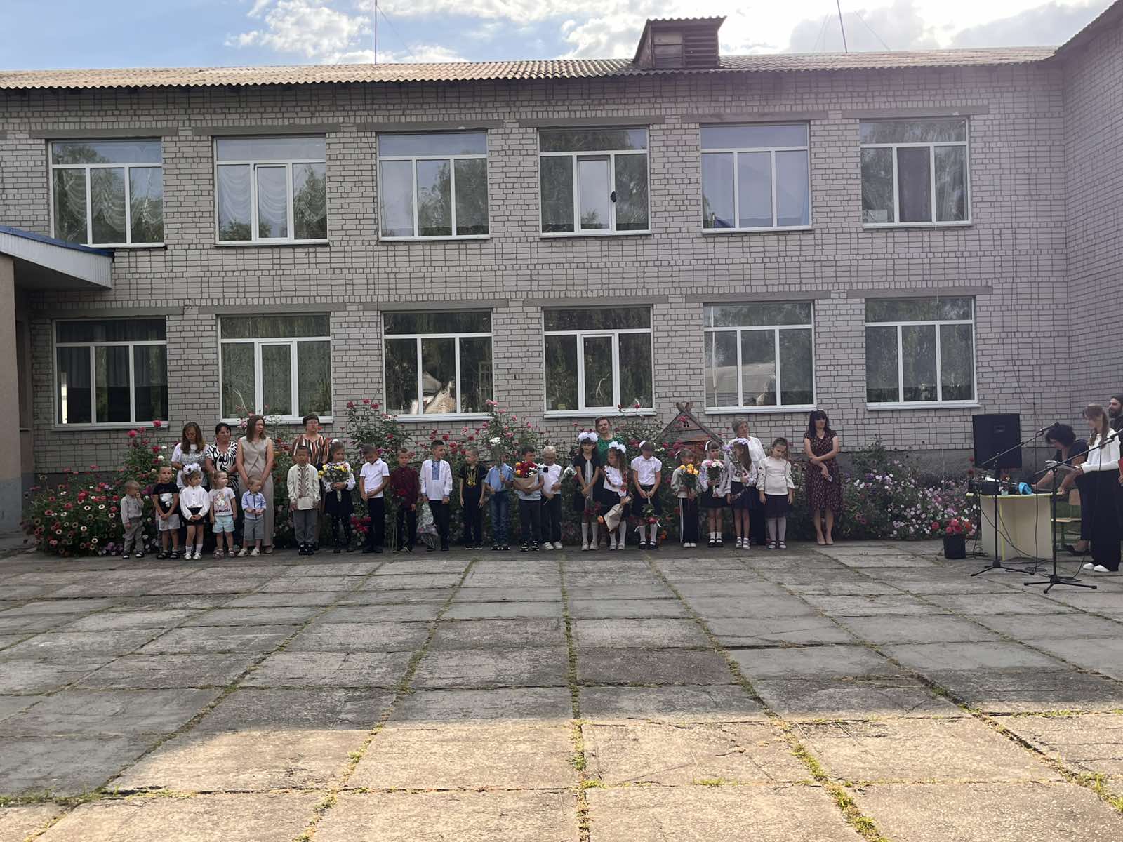 Яскраві моменти життя школи